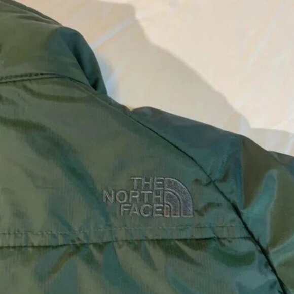 The North Face Men's Green and Grey Puffer Jacket - Picture 6 of 8